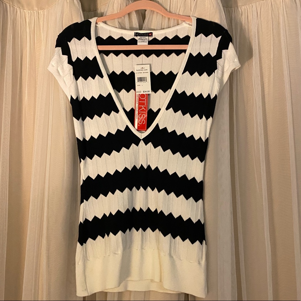 Preppy fitted light sweater shirt. L